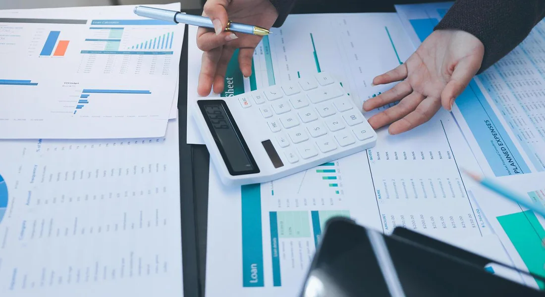 A Guide to Calculating Net Income: Definition and Formula