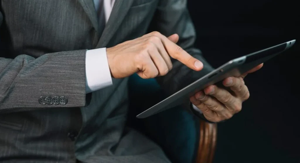 How to Select Business Management Software in Saudi Arabia